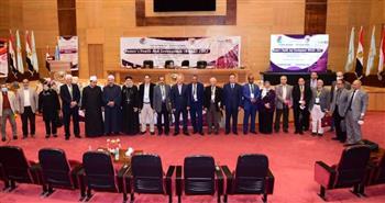 رئيس جامعة الفيوم يعقد اجتماعا مع مديري وحدات ضمان الجودة 