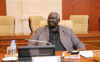   عضو بمجلس السيادة يؤكد أهمية العمل على معالجة أزمات السودان
