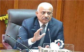محافظ السويس يؤكد دعمه الكامل للمنظومة الطبية للارتقاء بمستوى الخدمات