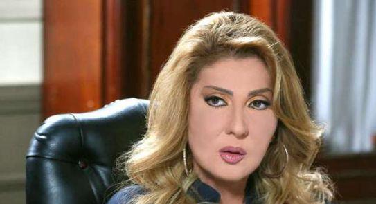 نادية الجندي تهنئ حسين فهمي لتوليه رئاسة مهرجان القاهرة السينمائي  
