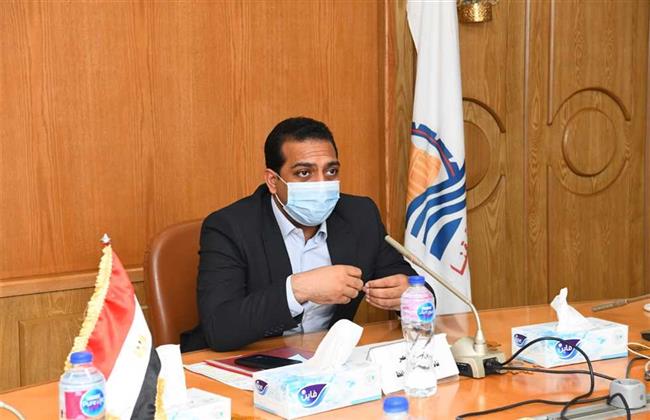 نائب محافظ قنا يترأس اجتماعا لمتابعة تفعيل قانون المشروعات الصغيرة والمتوسطة