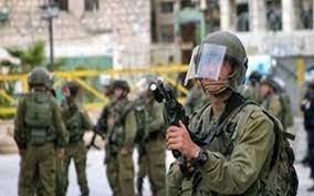   الاحتلال الإسرائيلي يعتقل شباب وأطفال من مدينة الخليل