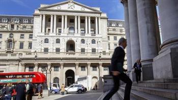   المركزي البريطاني : رفع قيمة الفائدة في البنوك البريطانية 