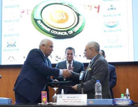 رئيس جامعة طنطا: «تخصيص 1000 فدان» للجامعة بالوادى الجديد لإستزراعها 