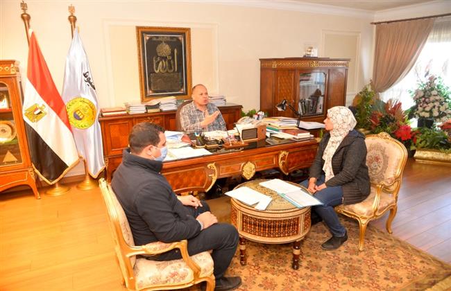 محافظ أسيوط يؤكد على تكثيف العمل بوحدة المتغيرات المكانية لرصد التعديات على الأراضي الزراعية