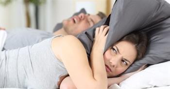   متى يكون الشخير أثناء النوم مشكلة تستلزم زيارة الطبيب؟