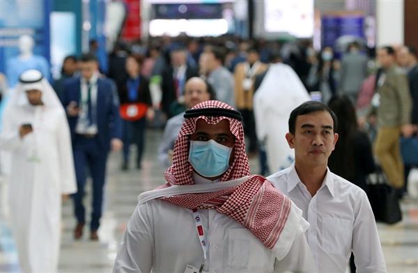 تباين الإصابات اليومية بكورونا في عدد من الدول العربية