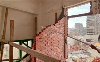   إزالة أعمال بناء مخالف بعقارين بحي الجمرك في الإسكندرية