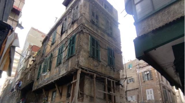 حى وسط الإسكندرية: عقار العطارين المنهار صادر له قرار هدم كلي لم ينفذ