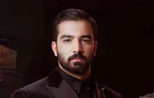 حازم إيهاب يعلن وفاة مولده بعد عملية جراحية صعبه