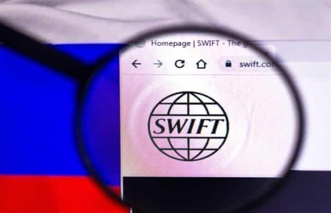 7 بنوك روسية مستبعدة من نظام سويفت والاتحاد الأوروبي يستثني دفعات الغاز والنفط