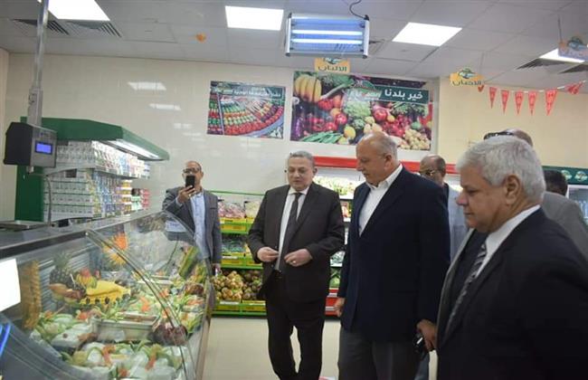 سكرتير عام البحر الأحمر يفتتح فرع الشركة المصرية لتجارة الجملة 