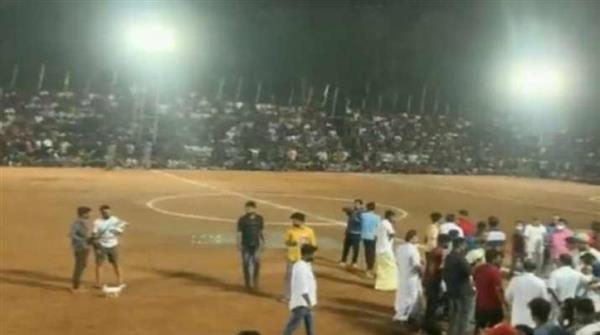 إصابة 200 شخص فى الهند إثر انهيار مدرج أثناء مباراة بكرة القدم