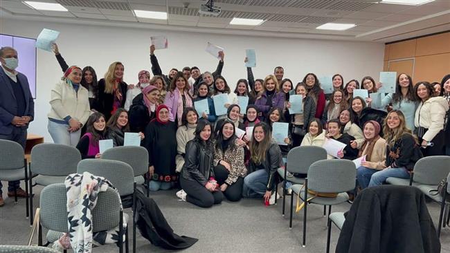 «اللغة والإعلام» تحتفل بطلابها المجتهدين و تكرم المتفوقين