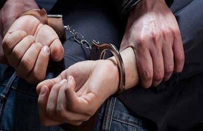 ضبط موظف بمحليات الجيزة استولى على 620 ألف جنيه من مواطن