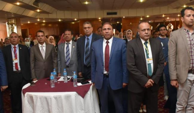 رئيس جامعة الأقصر يفتتح فعاليات المؤتمر الدولي الثاني لكلية الألسن