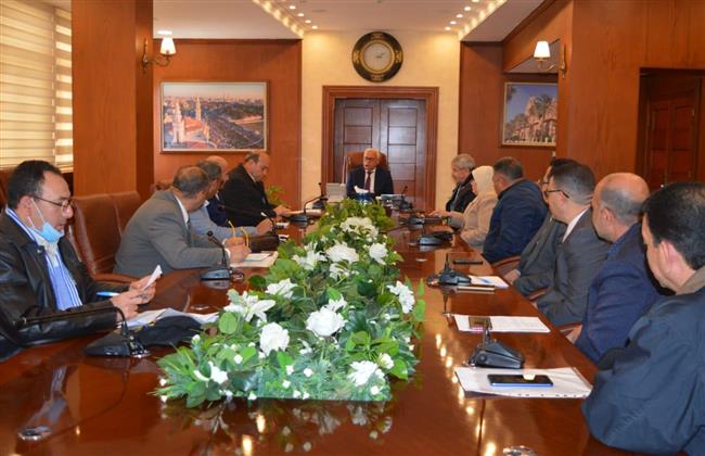 محافظ بورسعيد: رفع درجة الاستعداد لموسم توريد القمح عام 2022