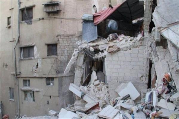 انهيار عقار بكفر طحلة ووقوع مصابين 