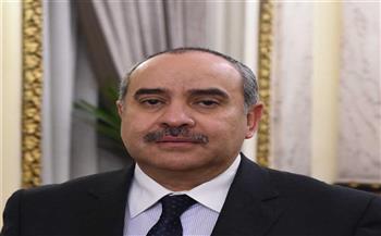   وزير الطيران يتفقد مطار القاهرة ويشدد على أهمية انتظام حركة التشغيل