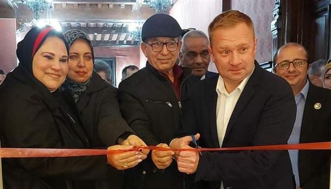 مدير البيت الروسى  يفتتح الملتقي العالمي الثالث للفنون