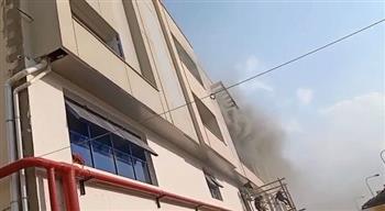  حريق هائل داخل مصنع شهير للأدوات الكهربائية ببدر