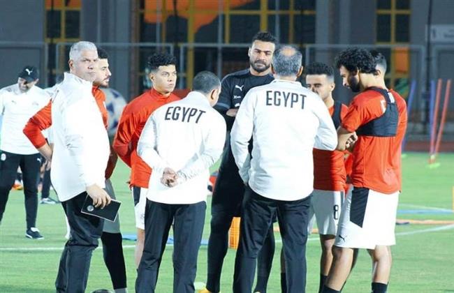 المنتخب الوطني يؤدي تدريباته على ملعب «الدفاع الجوي» بمشاركة جميع اللاعبين