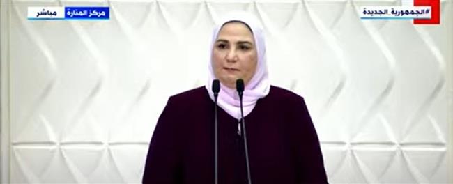نيفين القباج تستعرض أمام الرئيس جهود دعم المرأة اجتماعيا وصحيا 