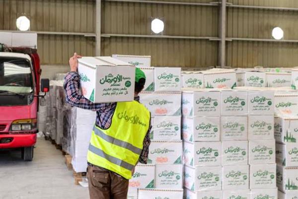 الأورمان: توزيع 5 آلاف كرتونة مواد غذائية للأسر الأولى بالرعاية ببني سويف