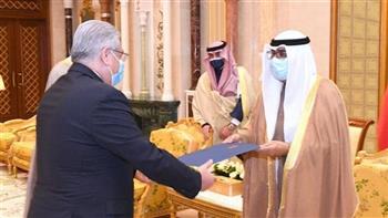   سفير مصر بالكويت يعرب عن أمله في مواصلة تعزيز التعاون