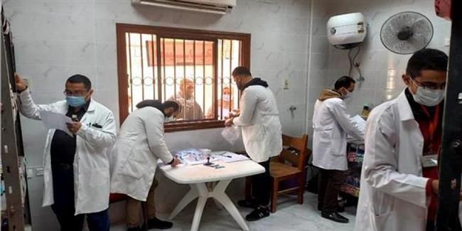 صحة الدقهلية: الكشف على 855 مريضا في قافلة طبية علاجية بالمجان