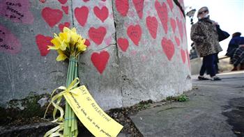   بريطانيا تحيي ذكرى ضحايا جائحة كورونا بعد عامين على أول إغلاق