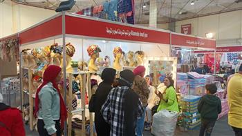   انطلاق معرض المشروعات الصغيرة للمصريين في دولة الإمارات 