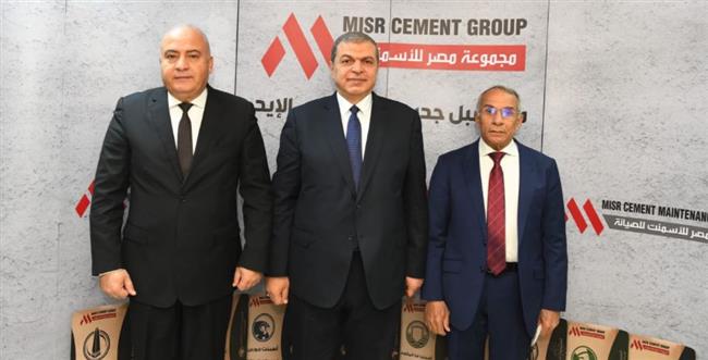 وزير القوى العاملة ومحافظ قنا يشاركان في ختام ملتقى السلامة والصحة المهنية الثالث 