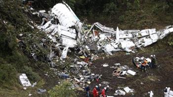   رجال الإنقاذ الصينيون يواجهون الصعوبات في البحث عن ناجين بحادث تحطم الطائرة 