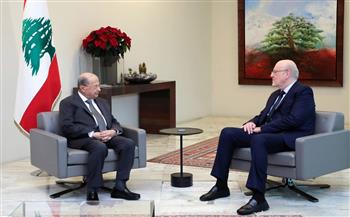   الرئيس اللبناني يبحث مع رئيس الحكومة التطورات الأخيرة بالبلاد
