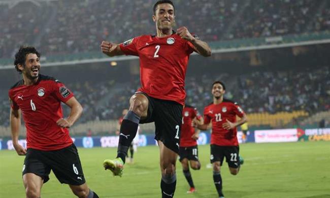 عبد المنعم يغادر الملعب وياسر إبراهيم بديلا