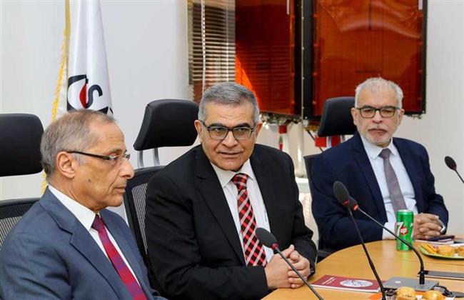 وكالة الفضاء المصرية تستقبل وفدا من جامعة مصر للعلوم والتكنولوجيا