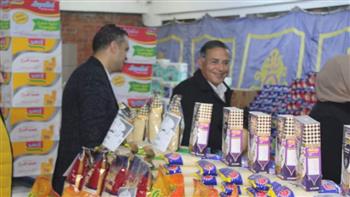   رئيس نادي المنيا يفتتح معرضاً لياميش رمضان بأسعار مخفضة للأعضاء