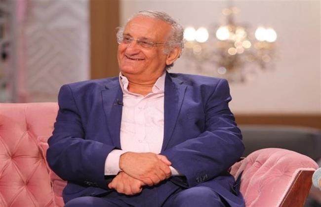 رامى رضوان ودنيا سمير غانم يتواجدان فى جنازة أحمد حلاوة