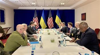   وزيرا الخارجية والدفاع الأوكرانيان يلتقيا نظيريهما الأمريكيين في بولندا