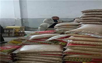   ضبط مواد غذائية مجهولة المصدر بأحد المخازن في غرب الإسكندرية