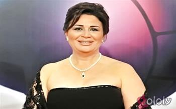  إلهام شاهين تنعي الفقيه القانونى رجائى عطية