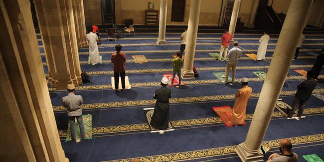 «لجنة كورونا» تقرر فتح دور المناسبات ودروس التراويح بالمساجد الكبرى 