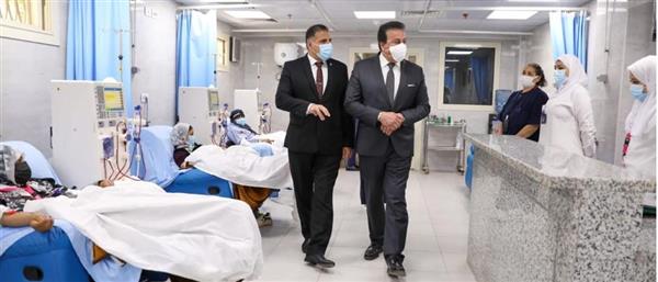"عبد الغفار" يوجه بزيادة الطاقة الاستيعابية لحضانات الأطفال وأجهزة الغسيل الكلوي بمستشفى هليوبوليس