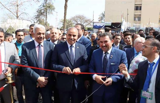 رئيس جامعة الأزهر يفتتح المعرض الزراعي الرابع