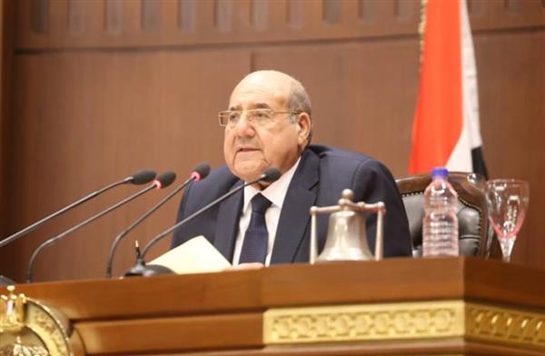 رئيس «الشيوخ» يهنئ الرئيس السيسي والشعب المصري بقرب حلول شهر رمضان
