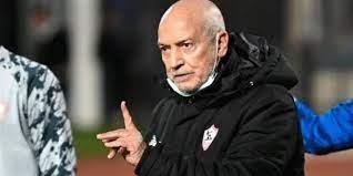 فيريرا يجتمع مع لاعبى الزمالك على هامش التدريبات الجماعية 