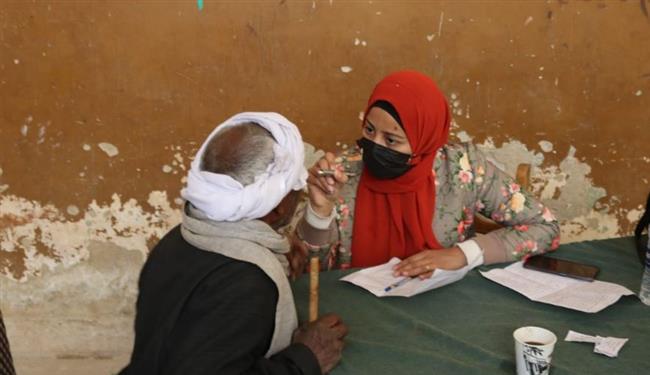مناظرة 577 حالة مرضية بقافلة جامعة جنوب الوادي