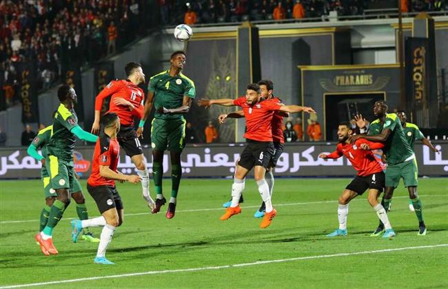 الشوط الأول.. السنغال تتقدم ومصر تبحث عن الهدف الذهبى