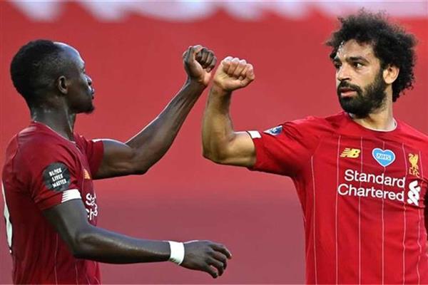 ليفربول يهنئ مانى ويواسى صلاح بعد مباراة مصر والسنغال